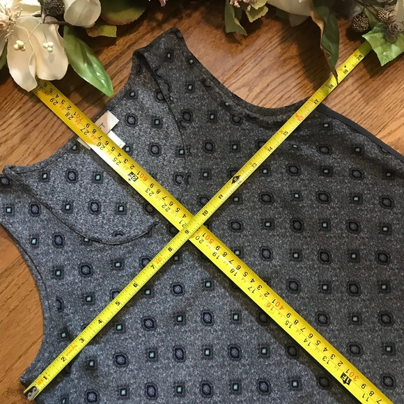 💥LOFT Top💥 - Picture 4 of 8